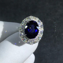 Load image into Gallery viewer, 8.5 Carat Oval Cut Blue Lab Grown Sapphire with Durable 9K Gold Ring